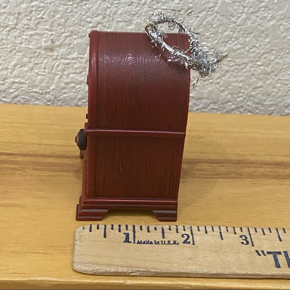 2006 Hallmark Keepsake A Christmas Broadcast Magic Sound Music Light Ornament - Picture 9 of 13